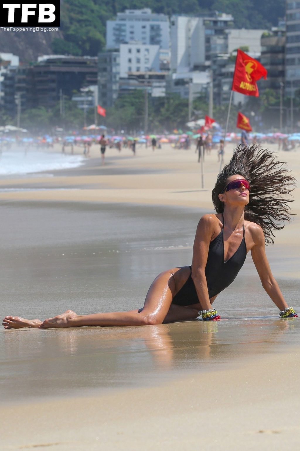 Izabel Goulart Sexy The Fappening Blog 31 1024x1536 - Izabel Goulart is Pictured Doing a Sexy Shoot in Rio (38 Photos)