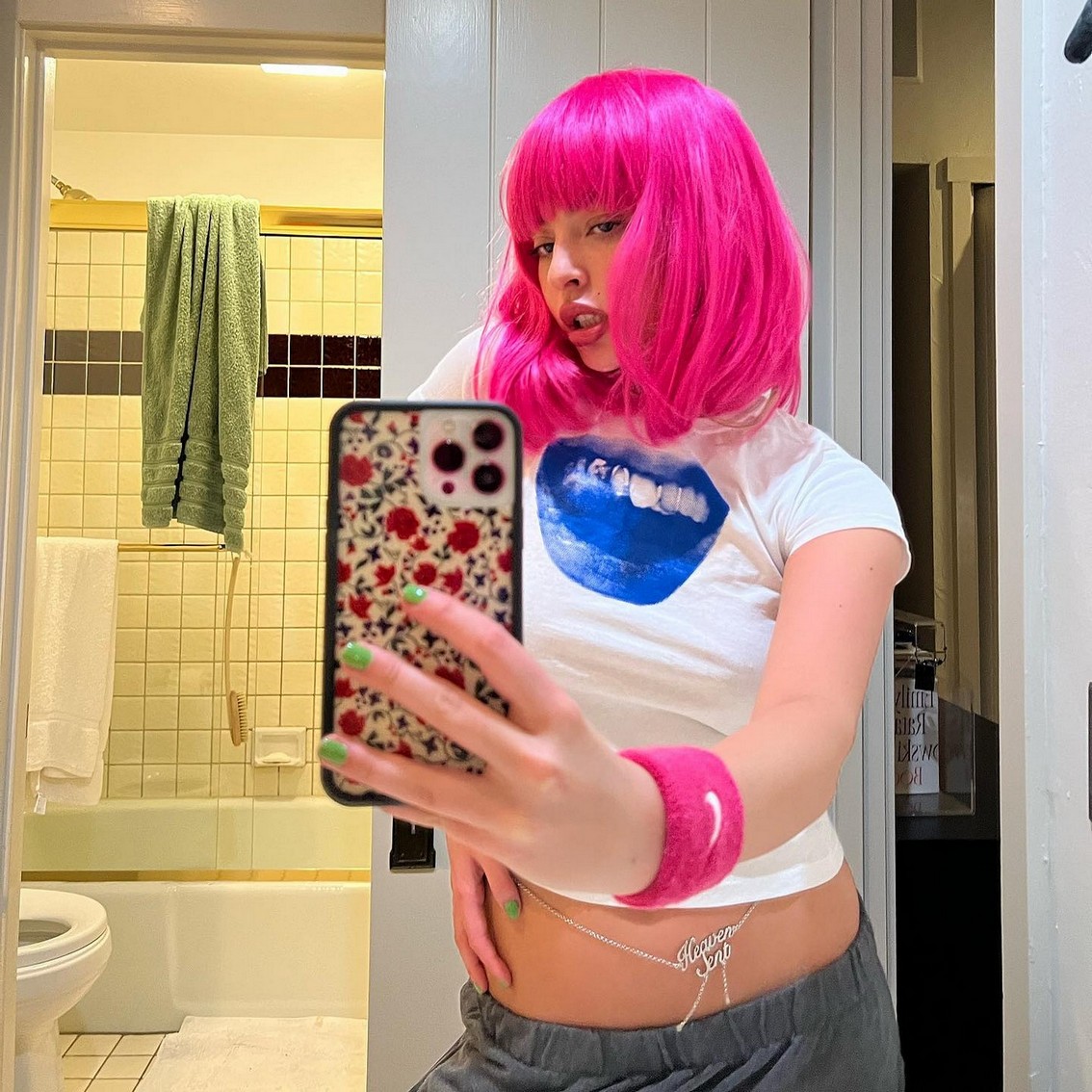 Jazmyn Makenna Selfie TheFappening.Pro 14 - Jazmyn Makenna Nude Young Blonde From TikTok (68 Photos)