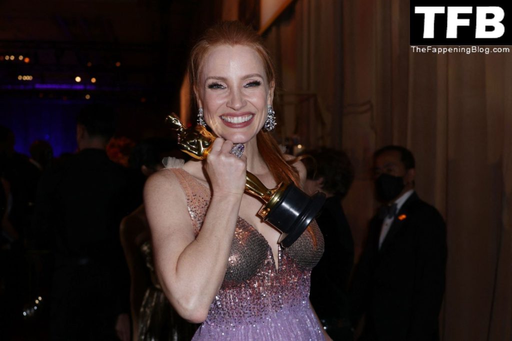 Jessica Chastain Sexy The Fappening Blog 121 1024x683 - Jessica Chastain Poses With Her Oscar at the 94th Academy Awards (150 Photos)