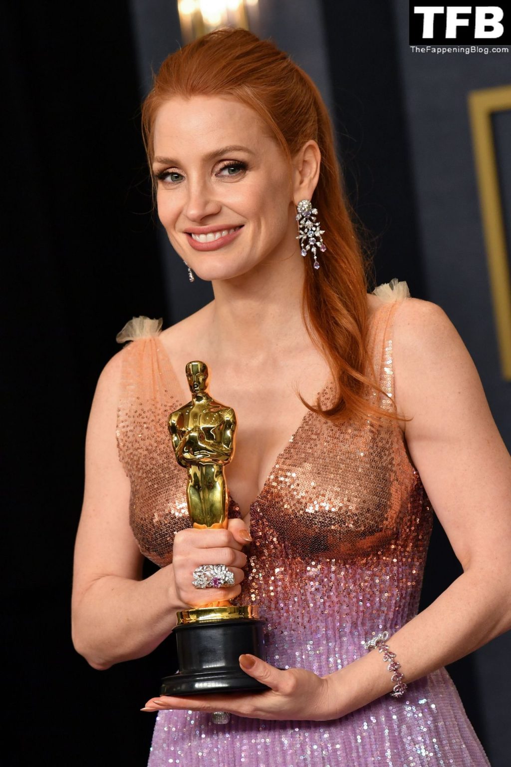 Jessica Chastain Sexy The Fappening Blog 39 1 1024x1536 - Jessica Chastain Poses With Her Oscar at the 94th Academy Awards (150 Photos)