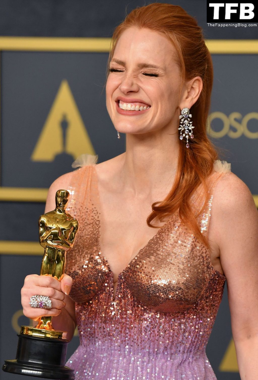 Jessica Chastain Sexy The Fappening Blog 40 1 1024x1510 - Jessica Chastain Poses With Her Oscar at the 94th Academy Awards (150 Photos)
