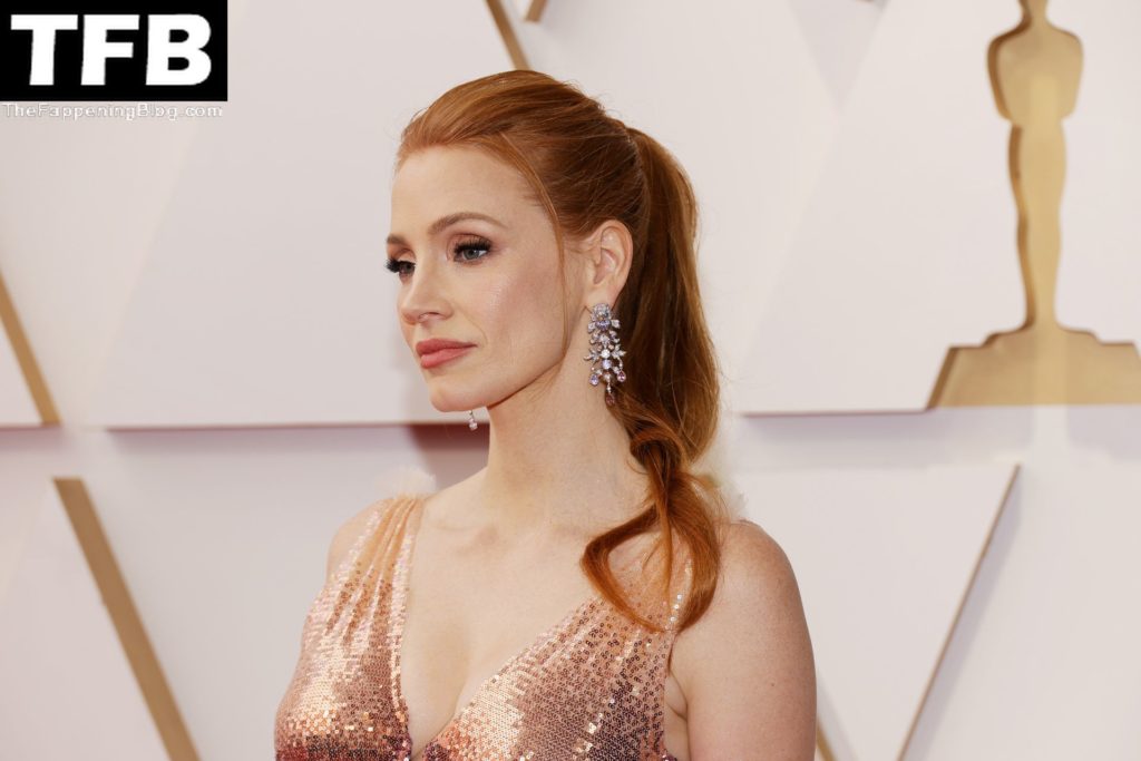 Jessica Chastain Sexy The Fappening Blog 5 1 1024x683 - Jessica Chastain Looks Stunning at the 94th Annual Academy Awards (13 Photos)