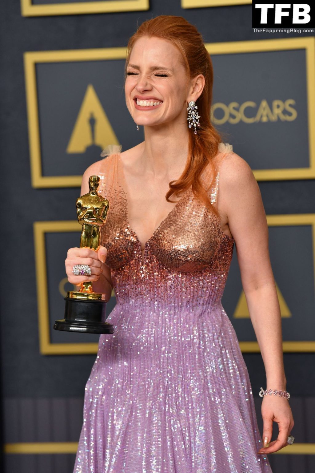 Jessica Chastain Sexy The Fappening Blog 52 1 1024x1536 - Jessica Chastain Poses With Her Oscar at the 94th Academy Awards (150 Photos)