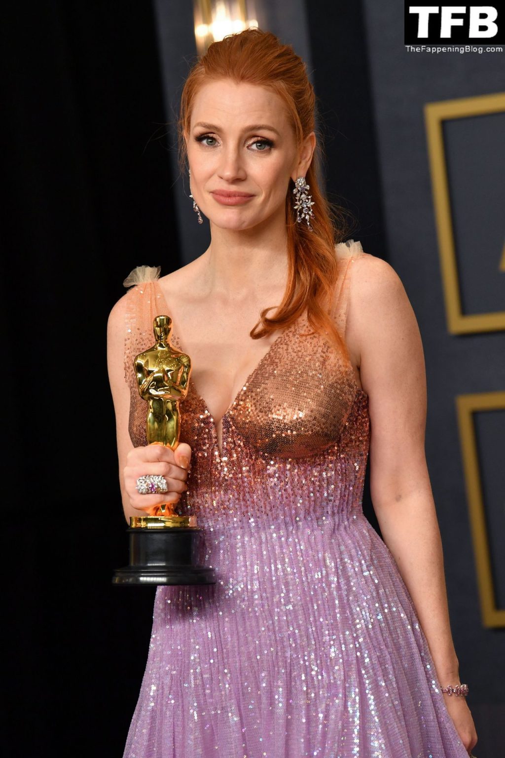 Jessica Chastain Sexy The Fappening Blog 6 1 1024x1536 - Jessica Chastain Poses With Her Oscar at the 94th Academy Awards (150 Photos)