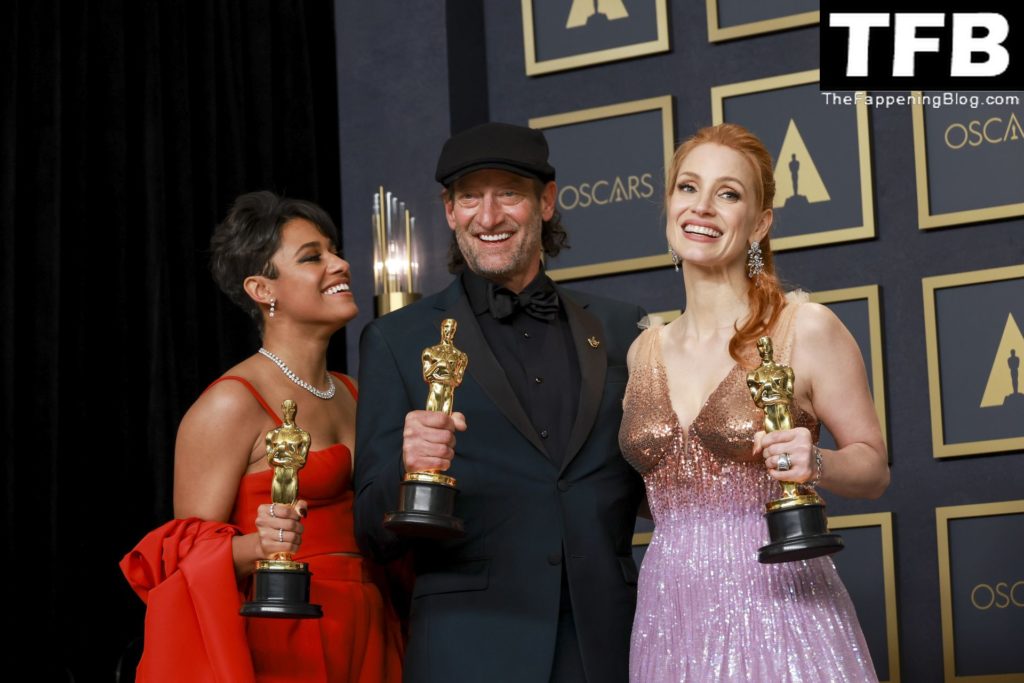 Jessica Chastain Sexy The Fappening Blog 69 1024x683 - Jessica Chastain Poses With Her Oscar at the 94th Academy Awards (150 Photos)