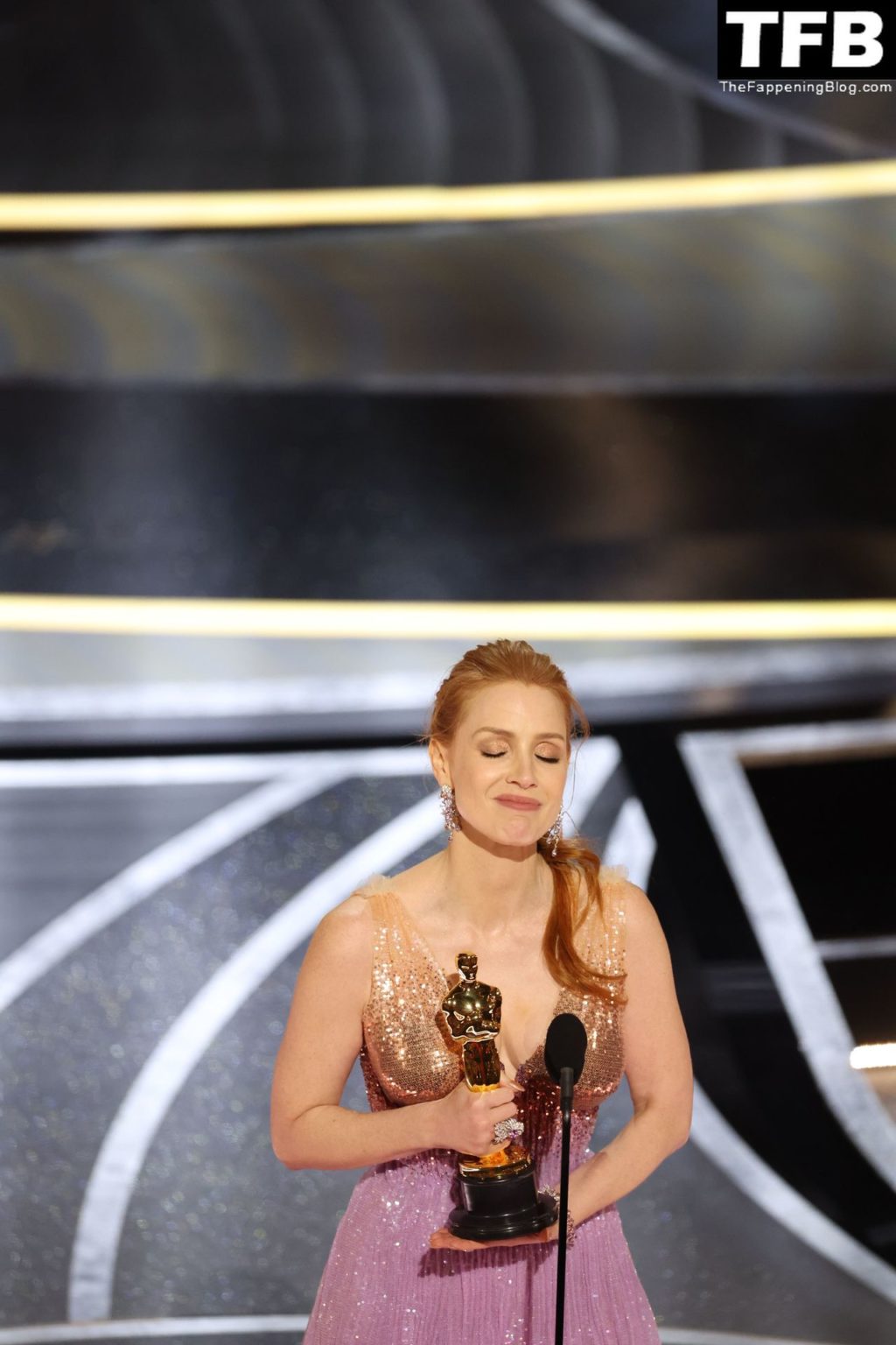 Jessica Chastain Sexy The Fappening Blog 78 1024x1536 - Jessica Chastain Poses With Her Oscar at the 94th Academy Awards (150 Photos)