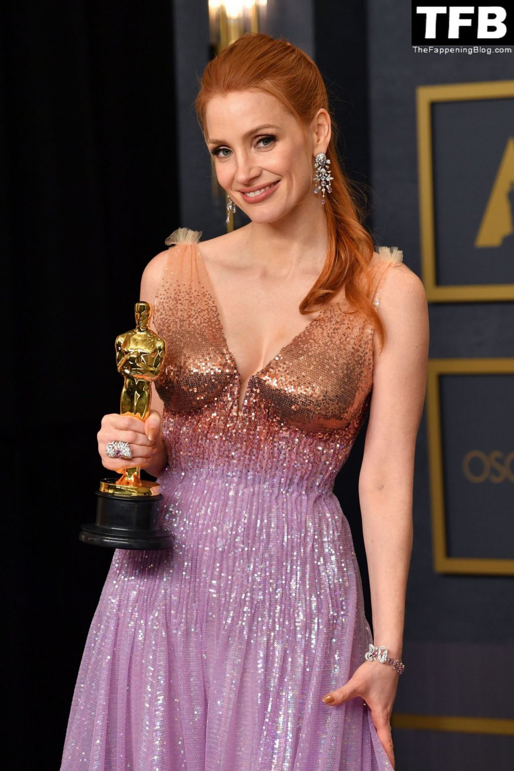 Jessica Chastain Sexy The Fappening Blog 8 1 1024x1536 - Jessica Chastain Poses With Her Oscar at the 94th Academy Awards (150 Photos)