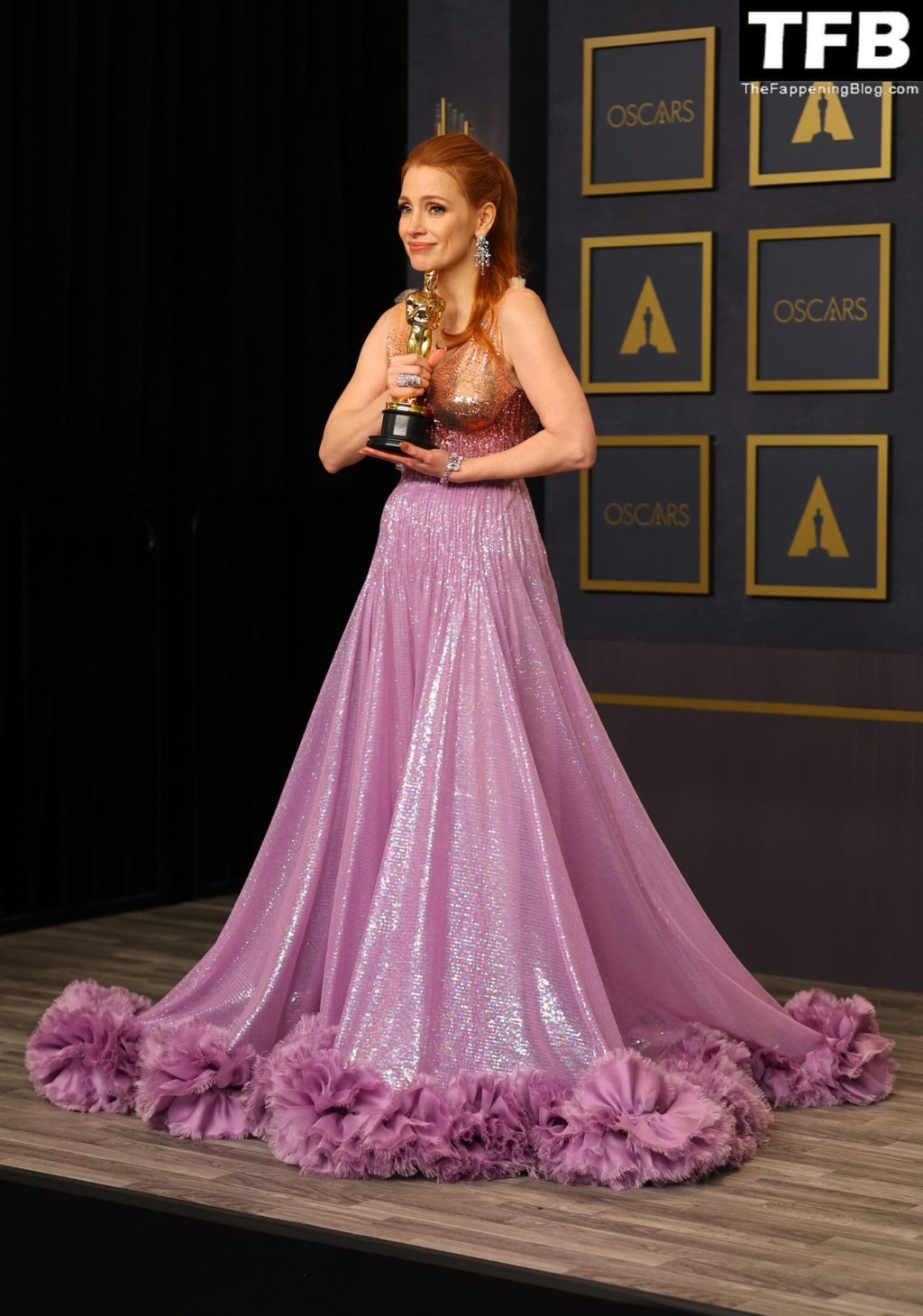 Jessica Chastain Sexy The Fappening Blog 87 1024x1460 - Jessica Chastain Poses With Her Oscar at the 94th Academy Awards (150 Photos)