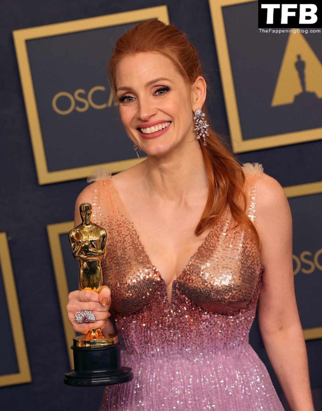 Jessica Chastain Sexy The Fappening Blog 95 1024x1308 - Jessica Chastain Poses With Her Oscar at the 94th Academy Awards (150 Photos)