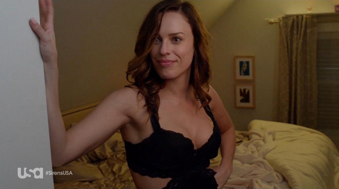 Jessica McNamee Nude TheFappening.pro 26 - Jessica McNamee Nude Sonya Blade (100 Photos And Videos)