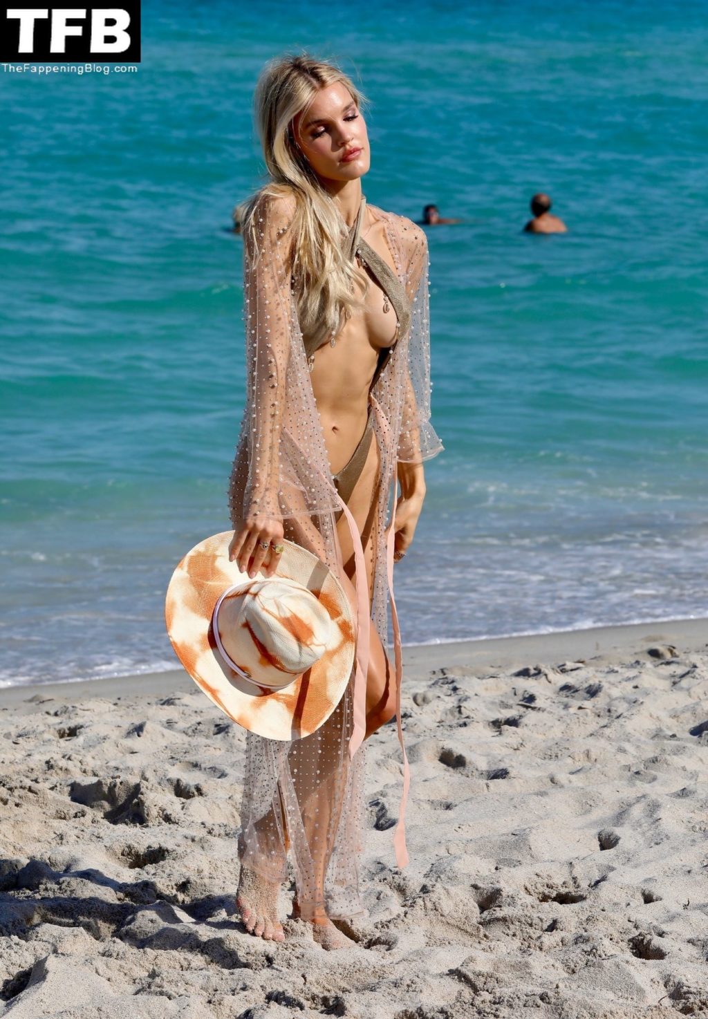 Joy Corrigan Sexy The Fappening Blog 2 3 1024x1474 - Joy Corrigan Shows Off Her Sexy Bikini Body on the Beach in Miami (57 Photos)