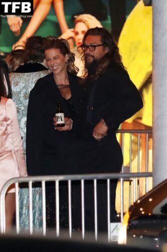 Kate Beckinsale Sexy The Fappening Blog 1 1024x1536 333x500 - Kate Beckinsale & Jason Momoa Get Cozy Together at the Vanity Fair Party (22 Photos)