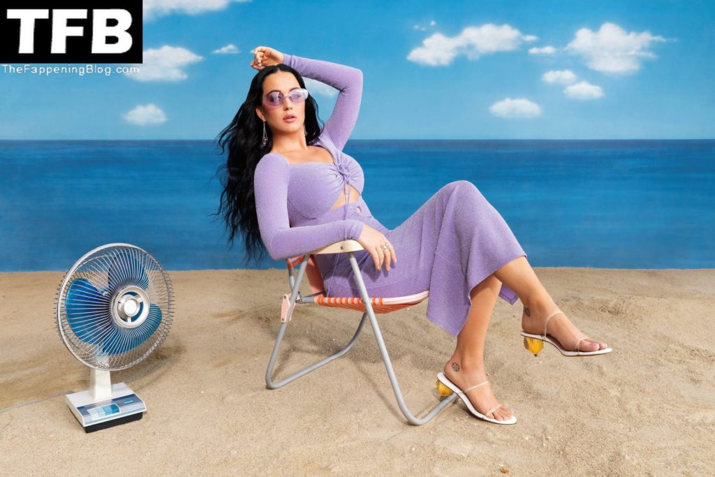 Katy Perry Sexy The Fappening Blog 3 1024x683 - Katy Perry Shows Off a New Footwear Line (27 Photos)