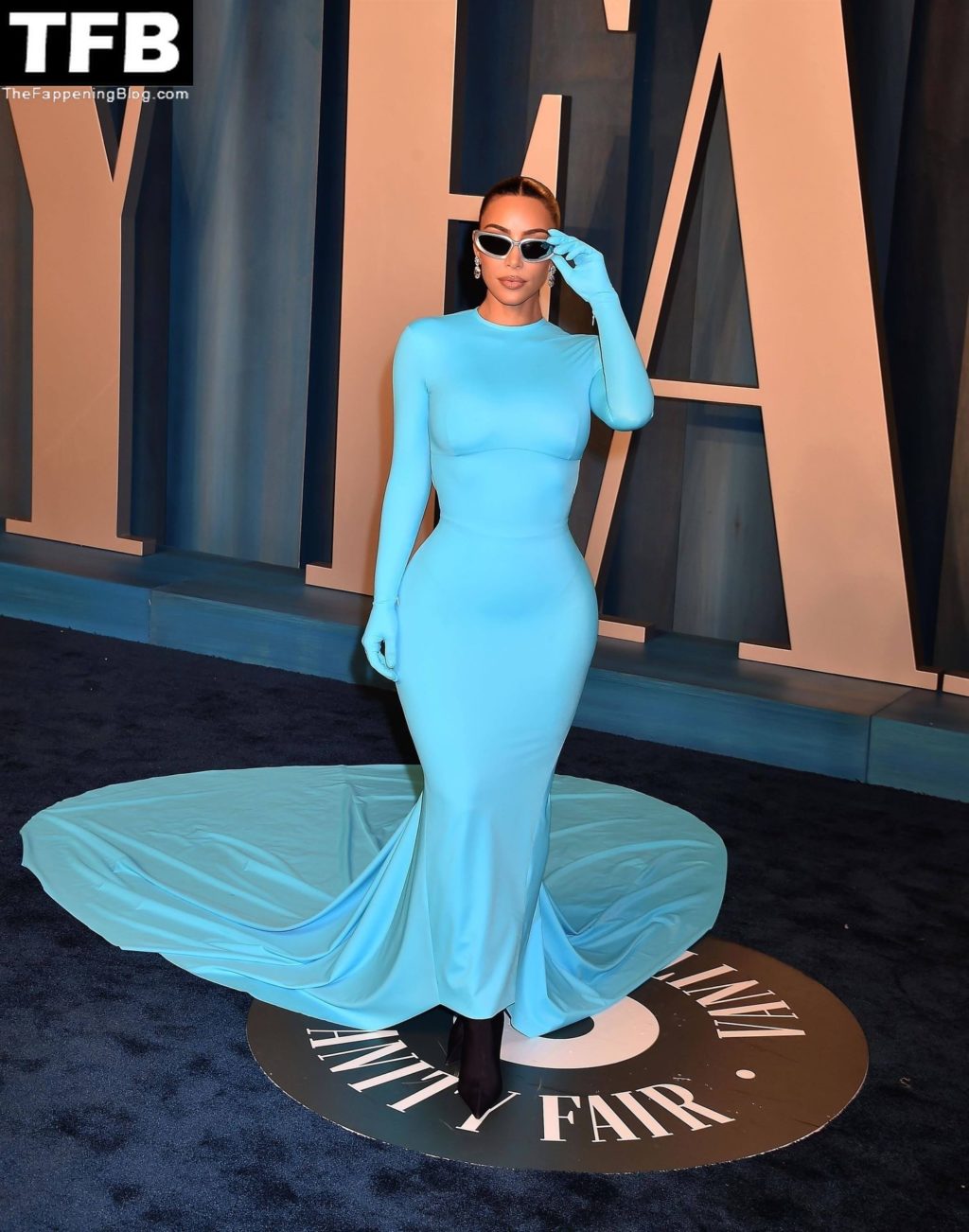 Kim Kardashian Hot 4 thefappeningblog.com  1024x1302 - Kim Kardashian Shows Off Her Curves at the 2022 Vanity Fair Oscar Party (48 Photos)