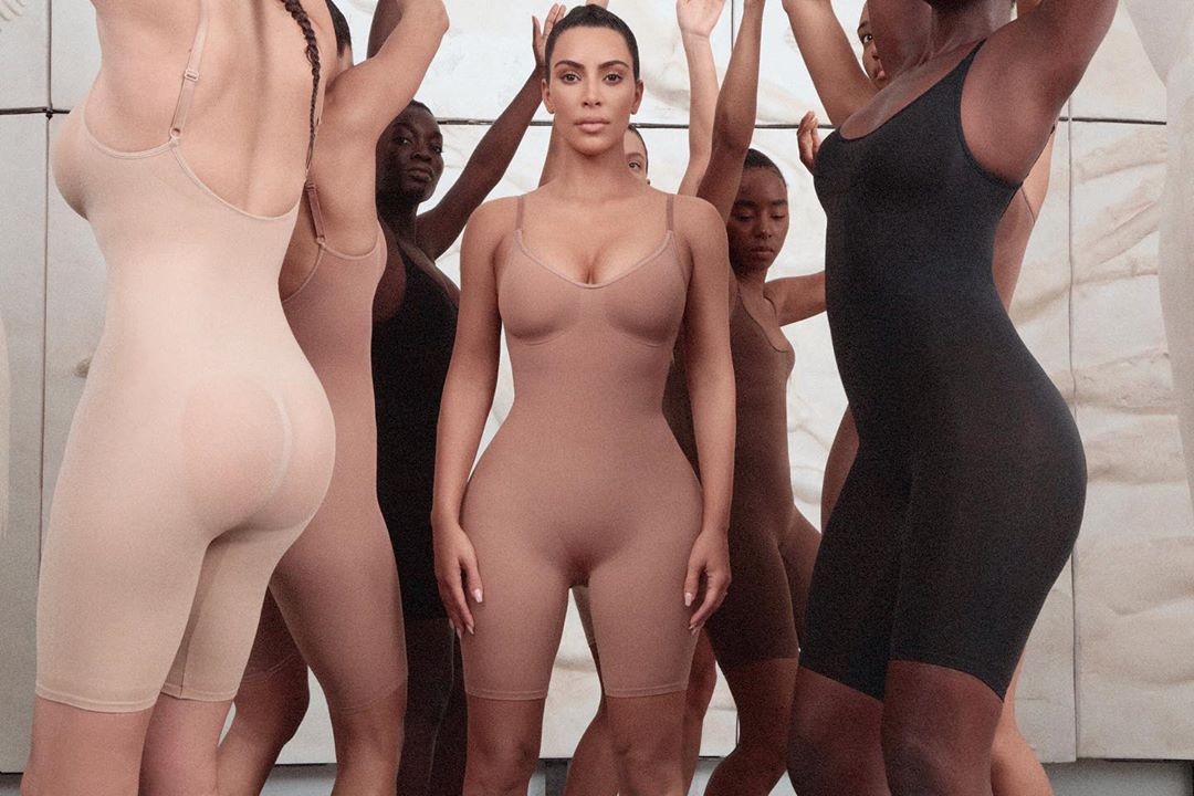 Kim Kardashian Sexi KIMono 3 - Kim Kardashian Sexy TheFappening KIMono (5 Photos)