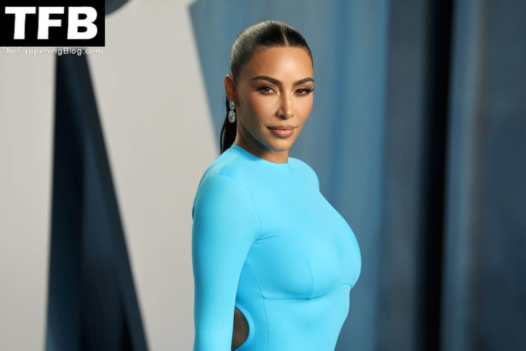 Kim Kardashian Sexy Ass and Boobs 7 thefappeningblog.com  1024x684 - Kim Kardashian Shows Off Her Curves at the 2022 Vanity Fair Oscar Party (48 Photos)