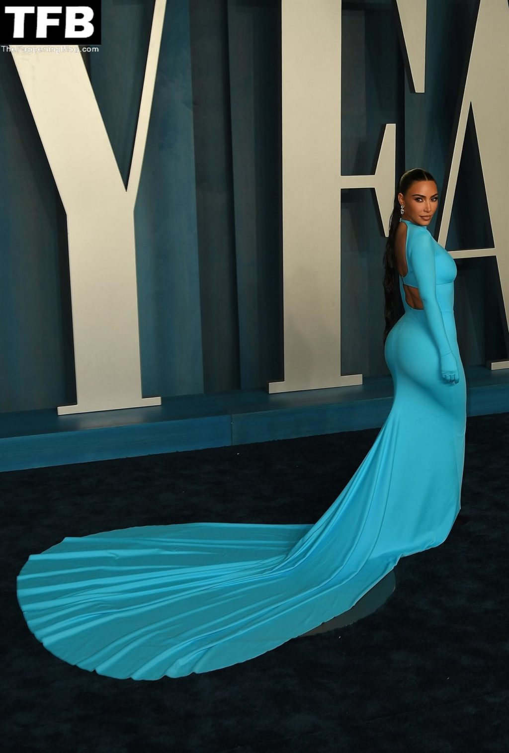 Kim Kardashian Sexy The Fappening Blog 19 1 1024x1515 - Kim Kardashian Shows Off Her Curves at the 2022 Vanity Fair Oscar Party (48 Photos)