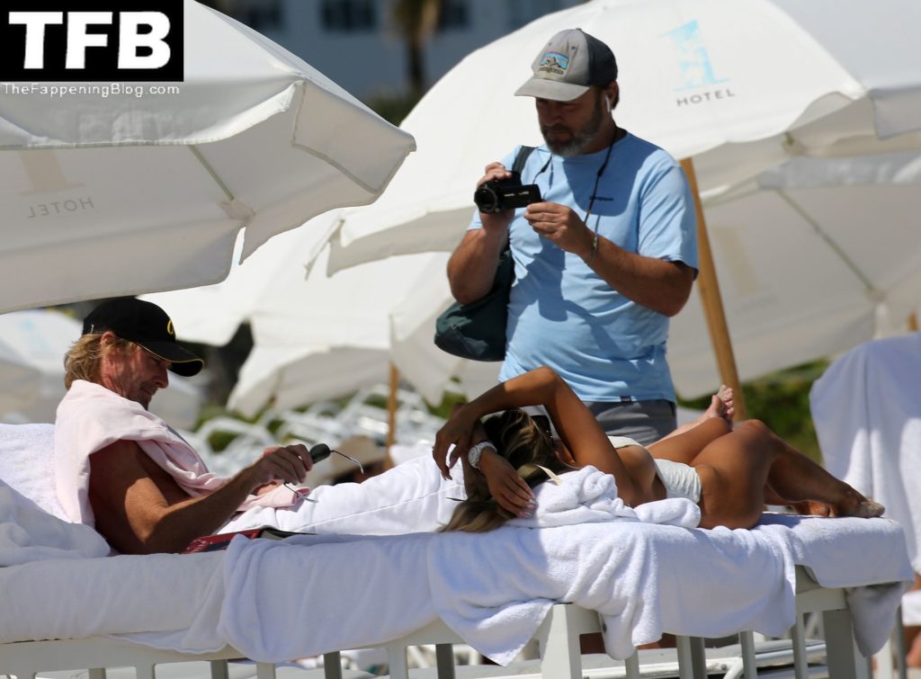 Michael Bays girlfriend The Fappening Blog 18 1024x755 - Michael Bay is Seen with a Busty Girl on the Beach in Miami (43 Photos)