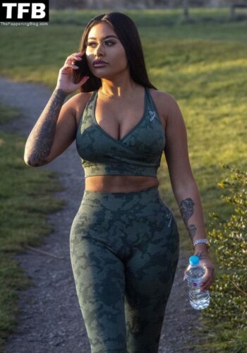 Nikita Jasmine Sexy The Fappening Blog 1 2 1024x1464 350x500 - Nikita Jasmine Shows Off Her Ample Cleavage in a Camouflage Exercise Outfit (10 Photos)