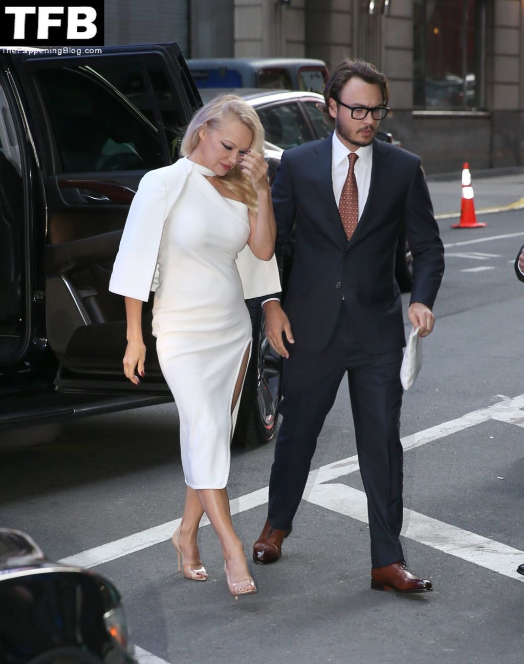 Pamela Anderson Sexy The Fappening Blog 42 1024x1296 - Pamela Anderson Heads to Good Morning America (107 Photos + Video)