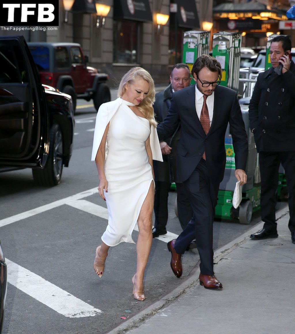 Pamela Anderson Sexy The Fappening Blog 46 1024x1161 - Pamela Anderson Heads to Good Morning America (107 Photos + Video)