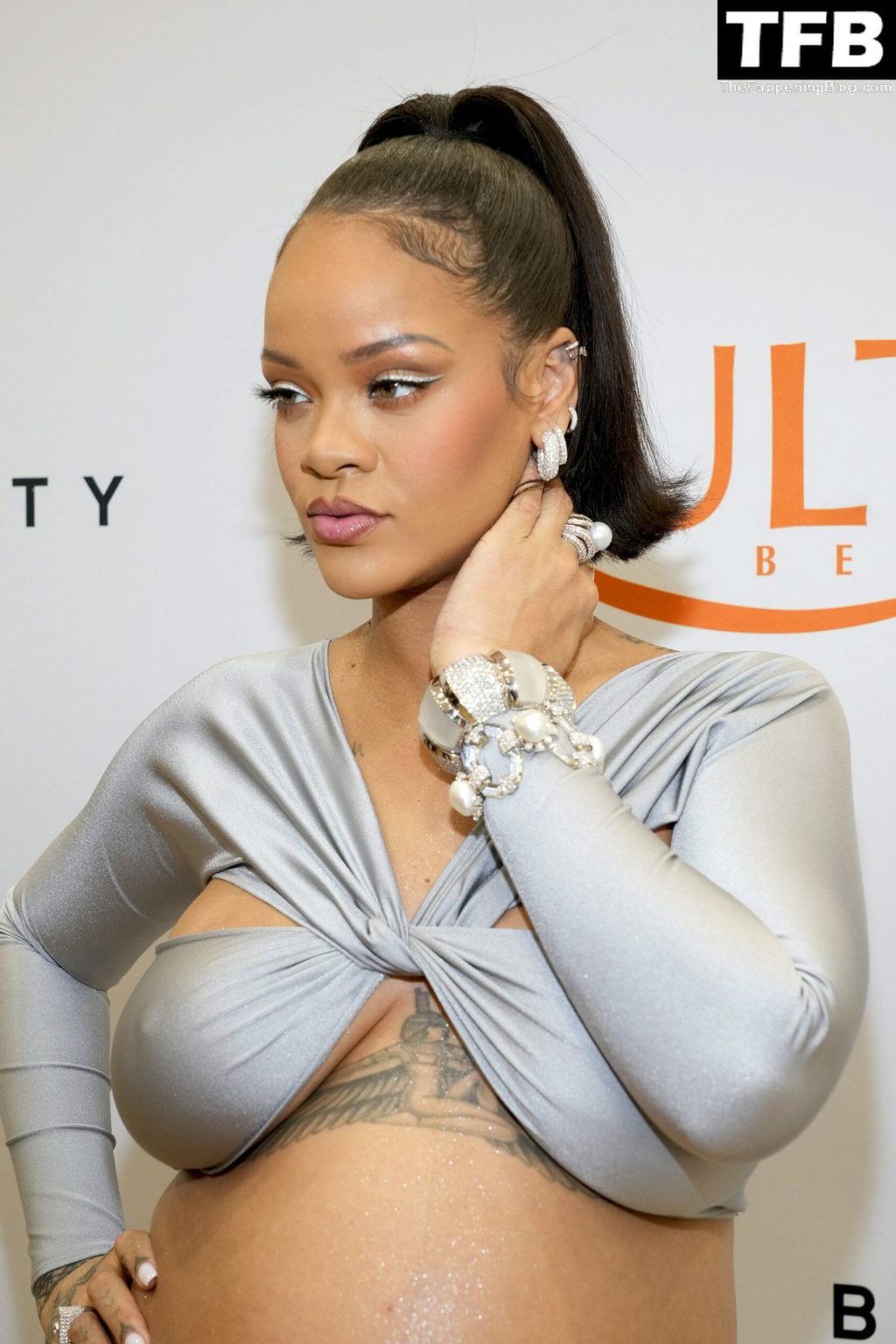 Rihanna Sexy The Fappening Blog 9 4 1024x1536 - Rihanna Celebrates the Launch of Fenty Beauty at Ulta Beauty (28 Photos)