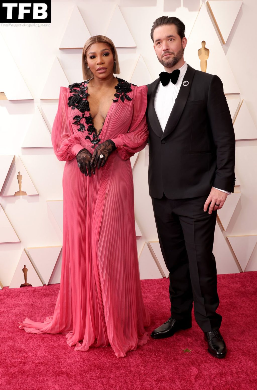 Serena Williams Sexy The Fappening Blog 2 1024x1554 - Serena Williams Poses on the Red Carpet at the 94th Annual Academy Awards (3 Photos)