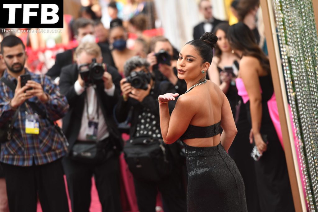 Vanessa Hudgens Sexy The Fappening Blog 20 4 1024x683 - Vanessa Hudgens Poses on the Red Carpet at the 94th Annual Academy Awards (83 Photos)