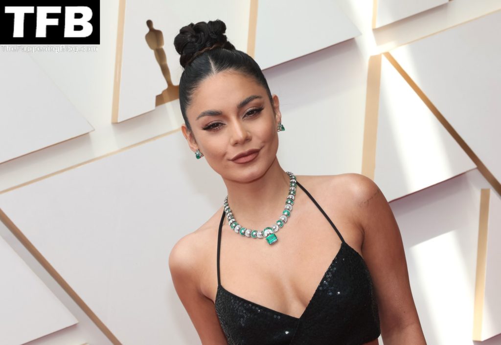Vanessa Hudgens Sexy The Fappening Blog 27 4 1024x706 - Vanessa Hudgens Poses on the Red Carpet at the 94th Annual Academy Awards (83 Photos)