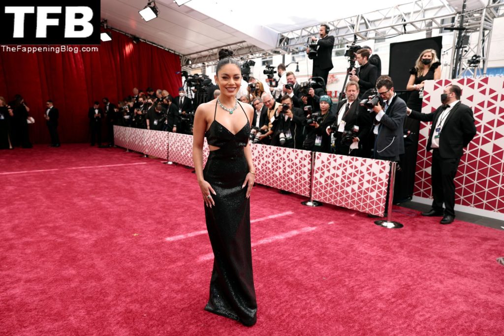 Vanessa Hudgens Sexy The Fappening Blog 49 3 1024x683 - Vanessa Hudgens Poses on the Red Carpet at the 94th Annual Academy Awards (83 Photos)