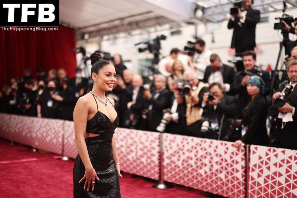 Vanessa Hudgens Sexy The Fappening Blog 53 2 1024x683 - Vanessa Hudgens Poses on the Red Carpet at the 94th Annual Academy Awards (83 Photos)