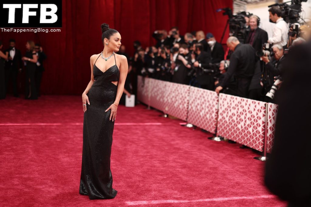 Vanessa Hudgens Sexy The Fappening Blog 54 2 1024x683 - Vanessa Hudgens Poses on the Red Carpet at the 94th Annual Academy Awards (83 Photos)