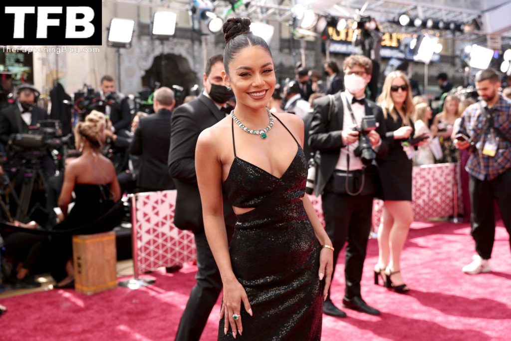 Vanessa Hudgens Sexy The Fappening Blog 57 2 1024x683 - Vanessa Hudgens Poses on the Red Carpet at the 94th Annual Academy Awards (83 Photos)