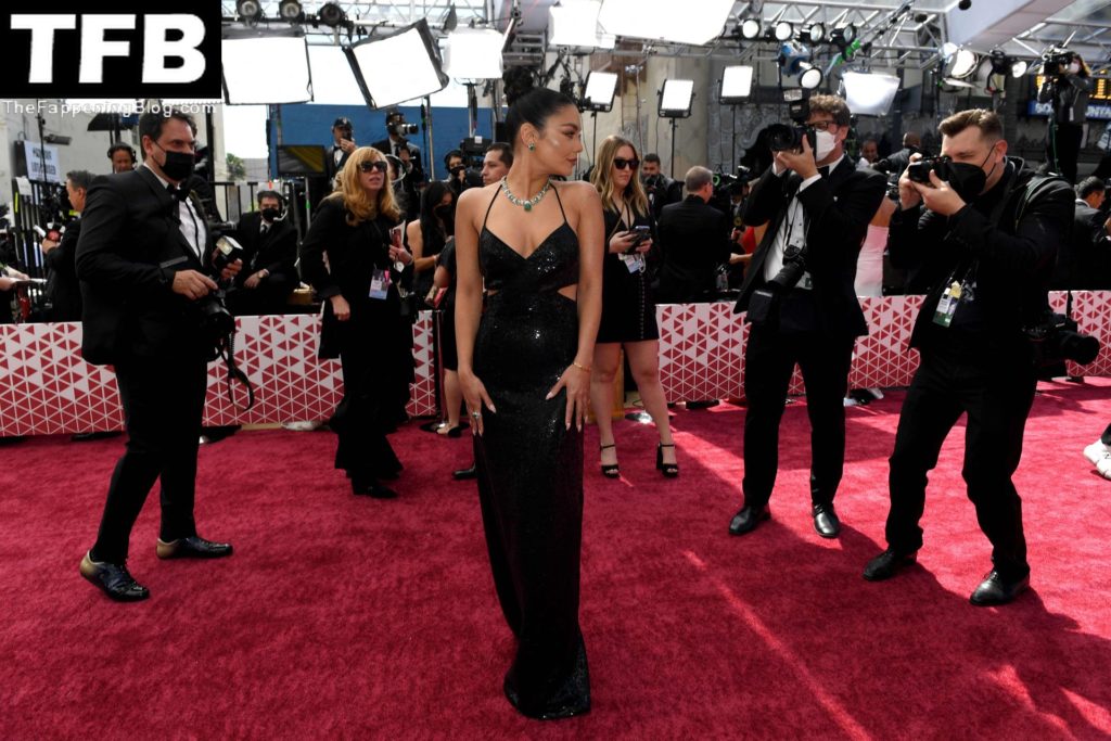 Vanessa Hudgens Sexy The Fappening Blog 62 2 1024x683 - Vanessa Hudgens Poses on the Red Carpet at the 94th Annual Academy Awards (83 Photos)