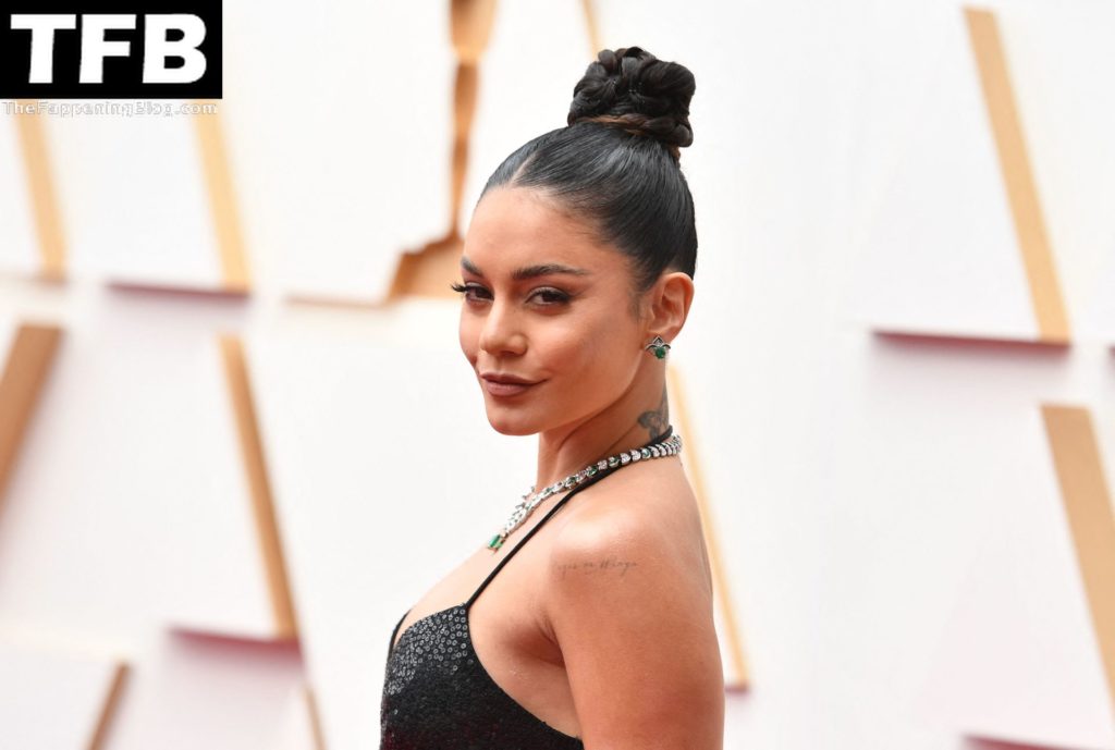 Vanessa Hudgens Sexy The Fappening Blog 67 2 1024x689 - Vanessa Hudgens Poses on the Red Carpet at the 94th Annual Academy Awards (83 Photos)