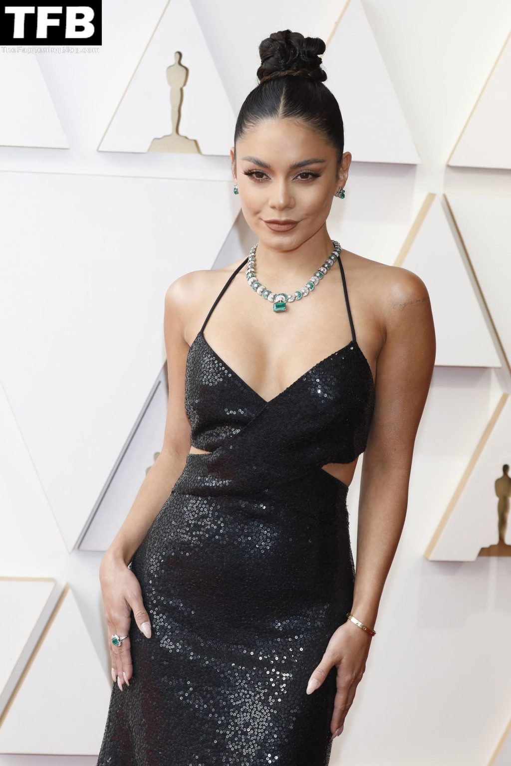 Vanessa Hudgens Sexy The Fappening Blog 68 2 1024x1536 - Vanessa Hudgens Poses on the Red Carpet at the 94th Annual Academy Awards (83 Photos)