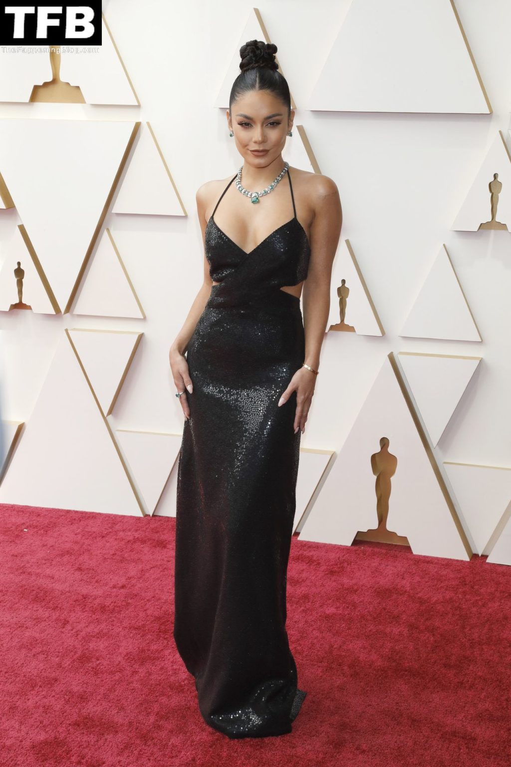Vanessa Hudgens Sexy The Fappening Blog 72 2 1024x1536 - Vanessa Hudgens Poses on the Red Carpet at the 94th Annual Academy Awards (83 Photos)