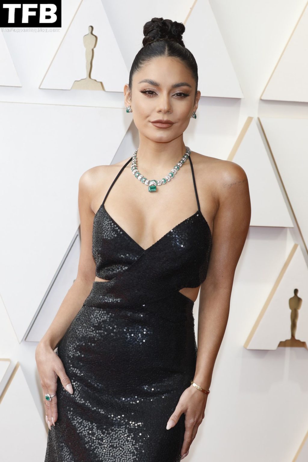 Vanessa Hudgens Sexy The Fappening Blog 76 2 1024x1536 - Vanessa Hudgens Poses on the Red Carpet at the 94th Annual Academy Awards (83 Photos)