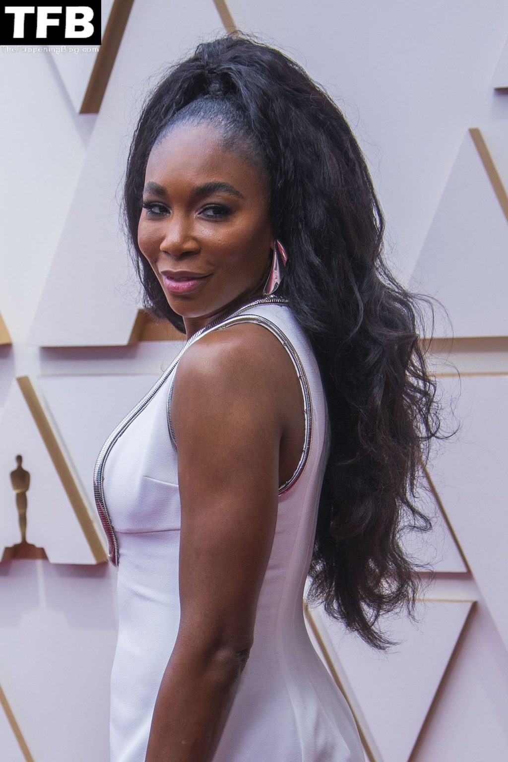 Venus Williams Sexy 12 thefappeningblog.com  1024x1536 - Venus Williams Shows Off Her Underboob at the 94th Annual Academy Awards (51 Photos)
