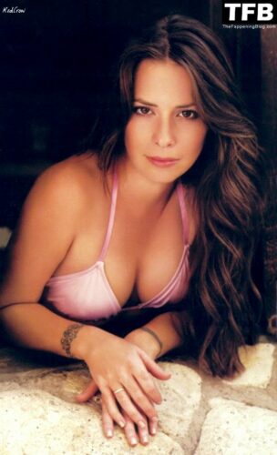holly marie combs nude Sexy 5 thefappeningblog.com  304x500 - Holly Marie Combs Nude & Sexy Collection (24 Photos)