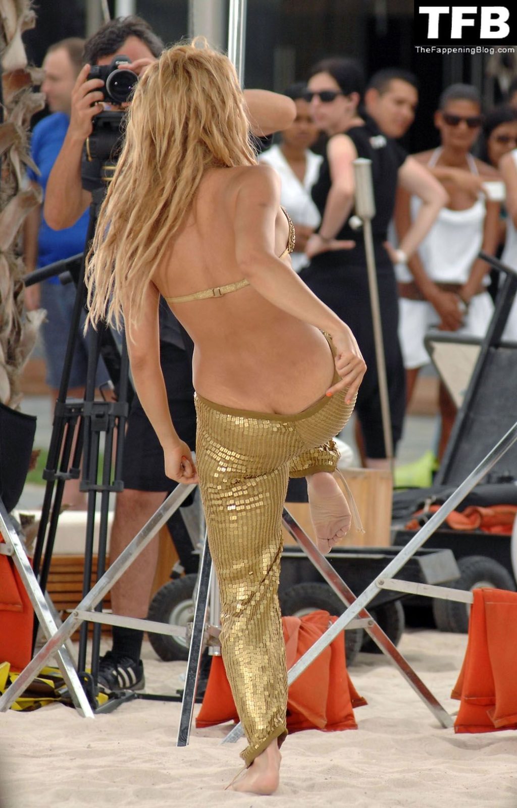 shakira sexy pics 2 thefappeningblog.com  1024x1601 - Shakira Nude & Sexy Collection – Part 2 (162 Photos)
