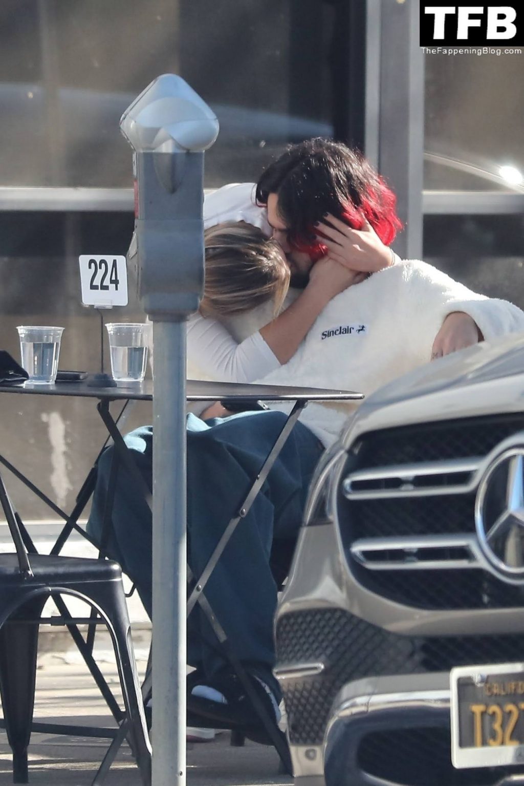 Addison Rae Braless The Fappening Blog 6 1024x1535 - Braless Addison Rae & Omer Fedi Share a Sweet PDA Moment While Waiting For Breakfast (68 Photos)
