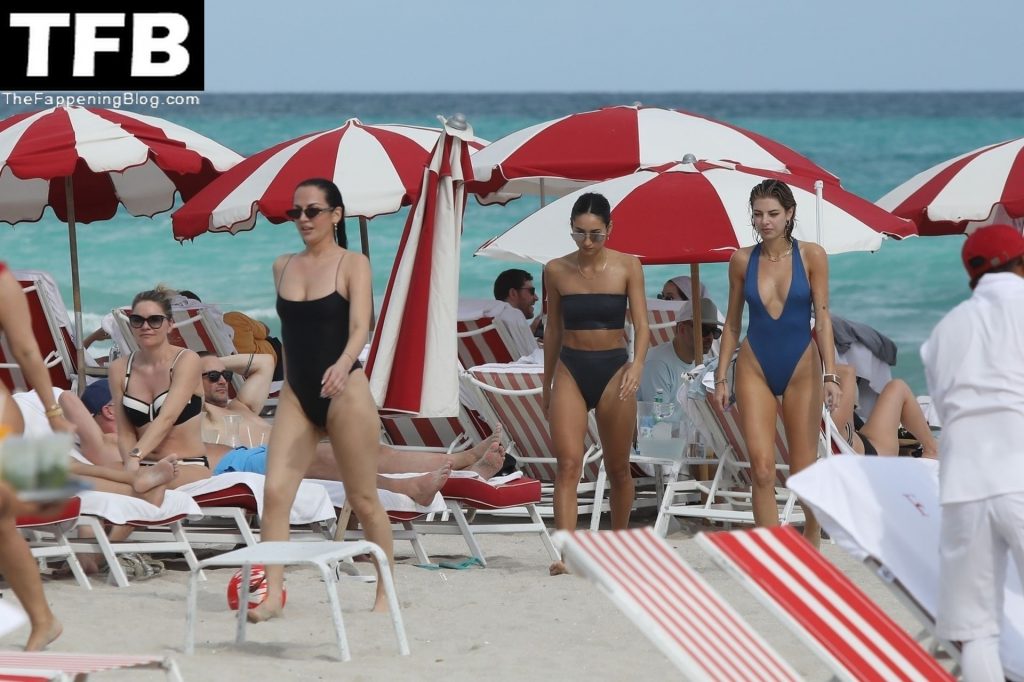 Bianca Elouise Sexy The Fappening Blog 26 1 1024x682 - Bianca Elouise and Her Girls Show Off Their Curves in Miami (44 Photos)