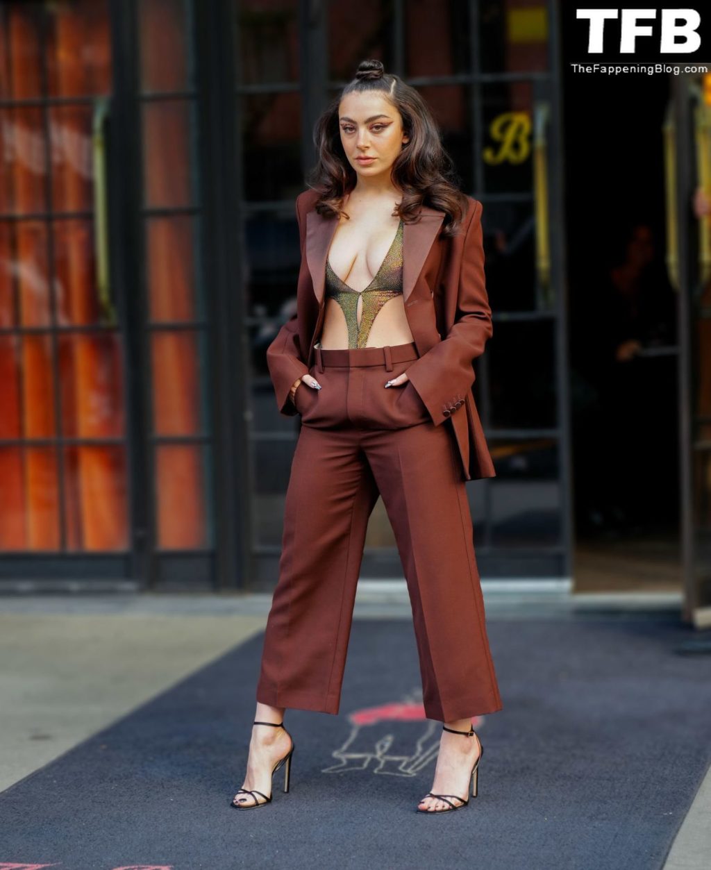 Charli XCX Sexy The Fappening Blog 25 1024x1253 - Charli XCX Shows Off Her Sexy Tits in New York (37 Photos)
