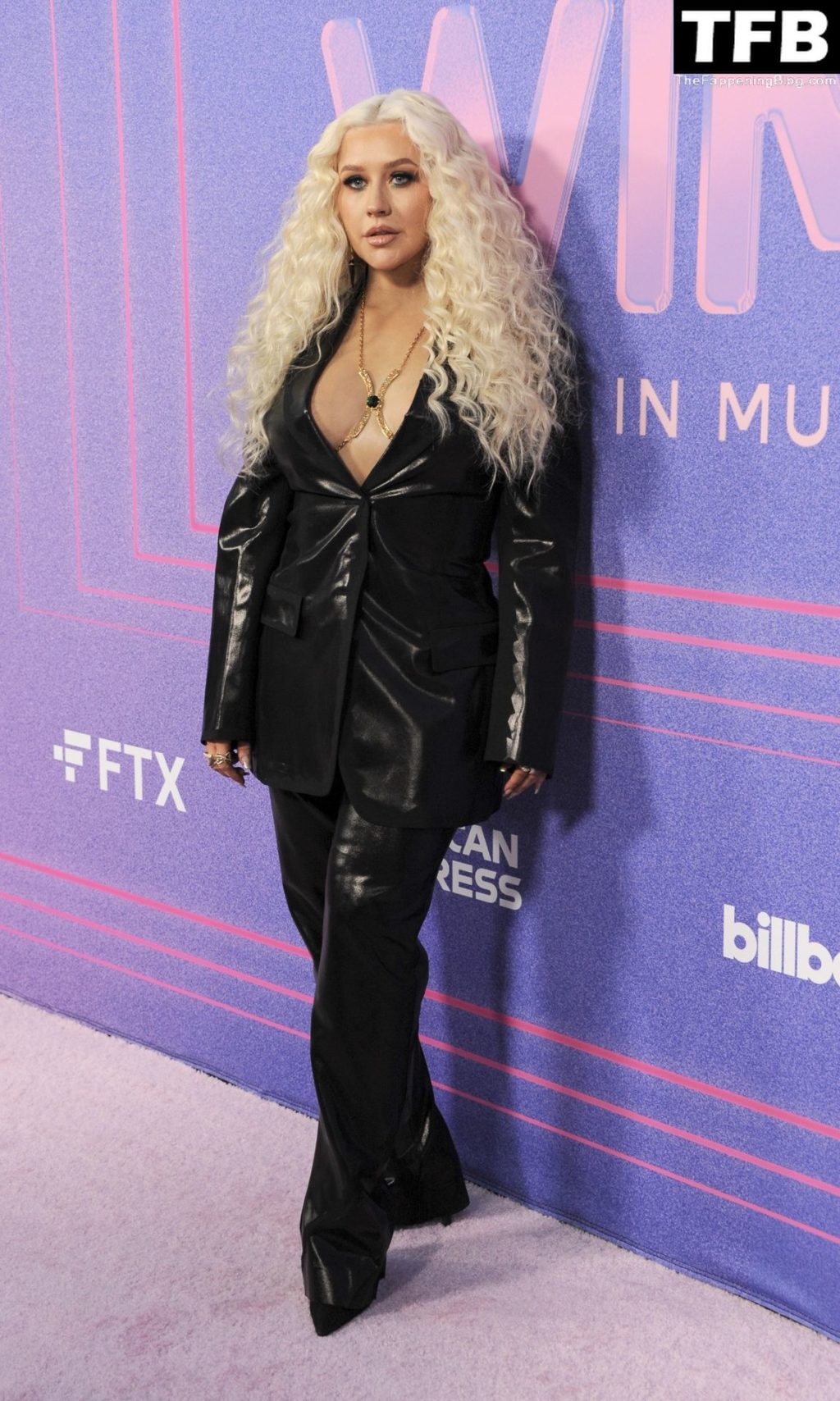 Christina Aguilera Sexy The Fappening Blog 21 1024x1708 - Christina Aguilera Displays Her Sexy Tits at the Billboard Women in Music Awards (22 Photos)