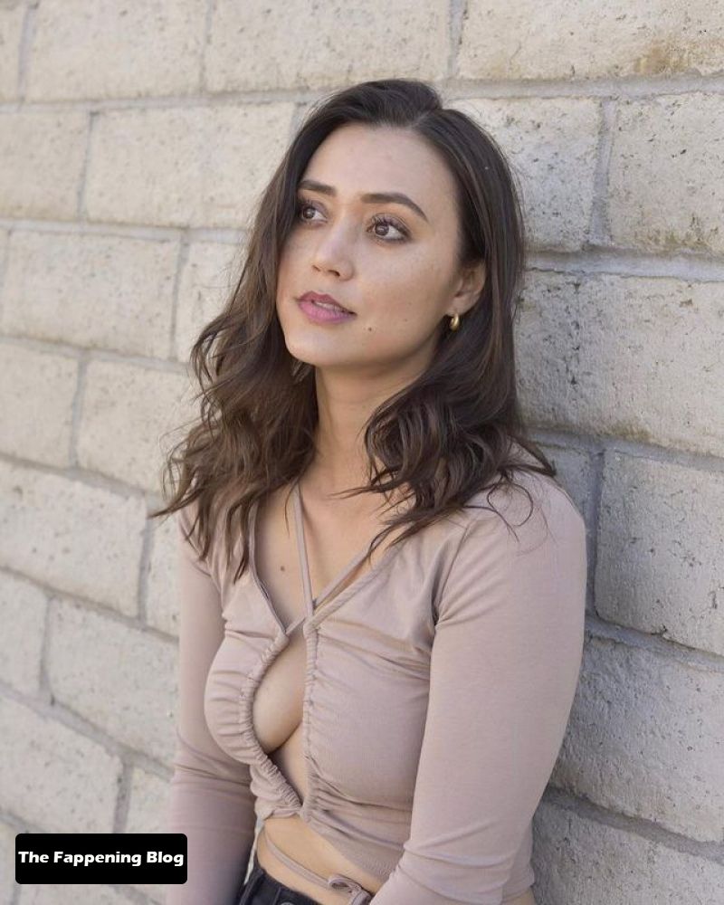 Dia Frampton Topless and Sexy Photo Collection The Fappening Blog 2 - Dia Frampton Sexy Collection (20 Photos)