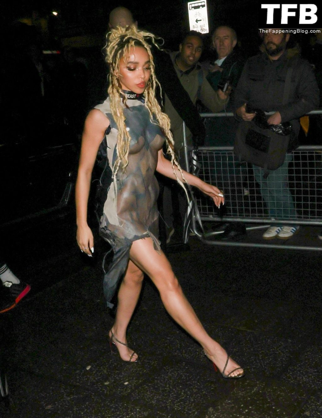 FKA Twigs Nude The Fappening Blog 2 1024x1330 - FKA Twigs Flashes Her Nude Tits & Legs the NME Awards in London (14 Photos)