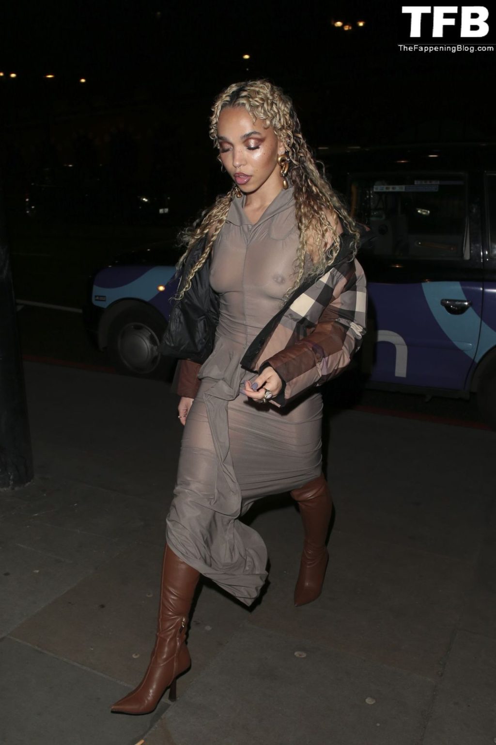 FKA Twigs See Through Nude Tits The Fappening Blog 5 1024x1536 - FKA Twigs Flashes Her Nude Tits in London (5 Photos)