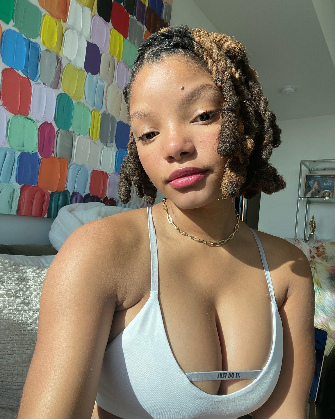Halle Bailey Selfie TheFappening.pro 6 - Halle Bailey Nude Singer And Little Mermaid Ariel (36 Photos And Video)