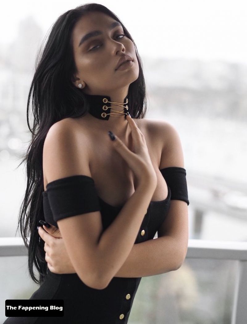 Janice Joostema Nude and Sexy Photo Collection The Fappening Blog 4 - Janice Joostema Topless & Sexy Collection (35 Photos)